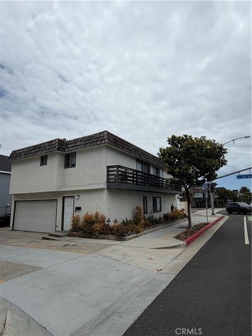 3206 W Balboa Boulevard, Newport Beach, CA 92663
