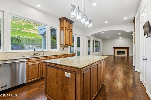 25301 Prado De Los Arboles, Calabasas, CA 91302