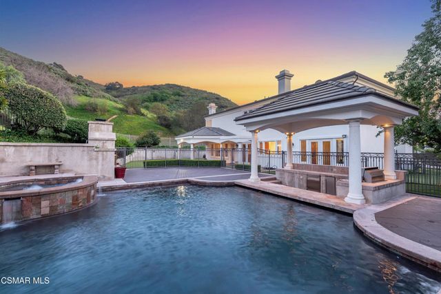 25301 Prado De Los Arboles, Calabasas, CA 91302