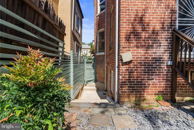762 GRESHAM PL NW, Washington, DC 20001