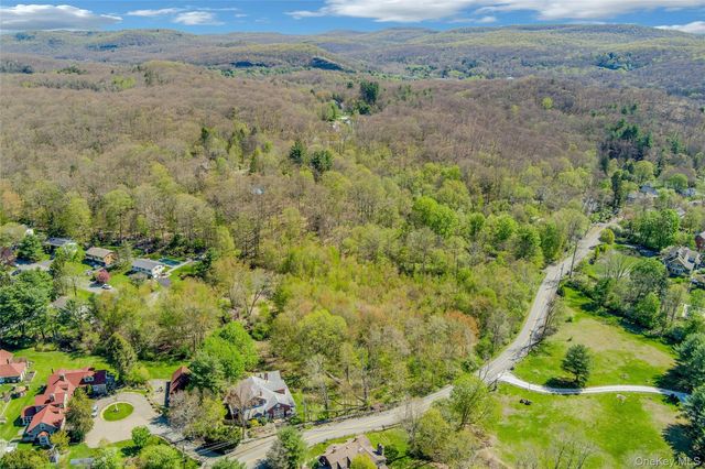 90 Eagle Valley Road, Sloatsburg, NY 10974
