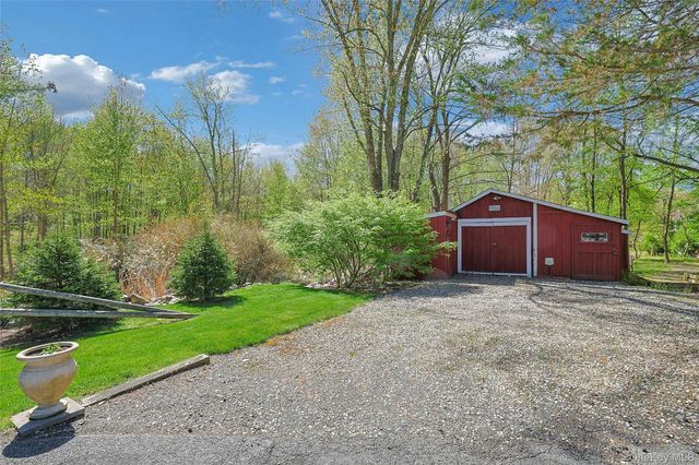 90 Eagle Valley Road, Sloatsburg, NY 10974