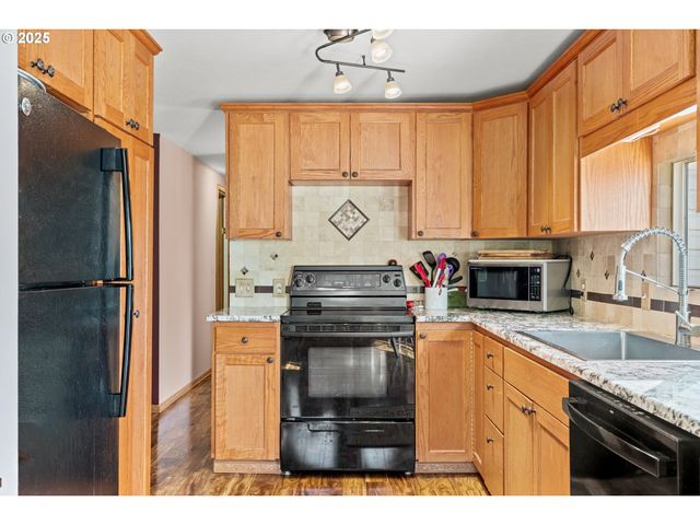 1515 Ne MEYERS Ln, Corbett, OR 97019