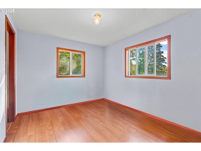 1515 Ne MEYERS Ln, Corbett, OR 97019