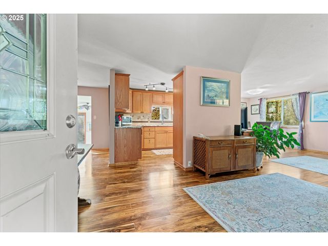 1515 Ne MEYERS Ln, Corbett, OR 97019