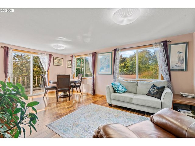 1515 Ne MEYERS Ln, Corbett, OR 97019