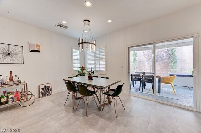 1041 Chestnut Chase Street, Las Vegas, NV 89138