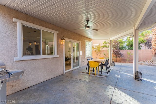 1041 Chestnut Chase Street, Las Vegas, NV 89138