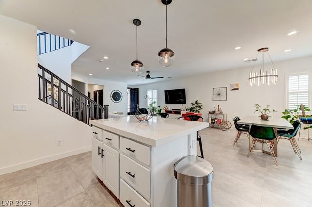 1041 Chestnut Chase Street, Las Vegas, NV 89138