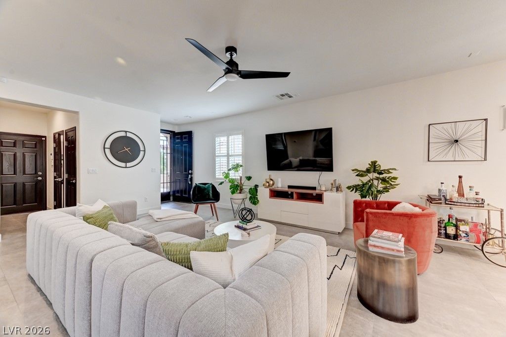 1041 Chestnut Chase Street, Las Vegas, NV 89138