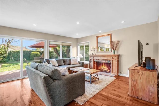 5552 Ridgebury Drive, Huntington Beach, CA 92649
