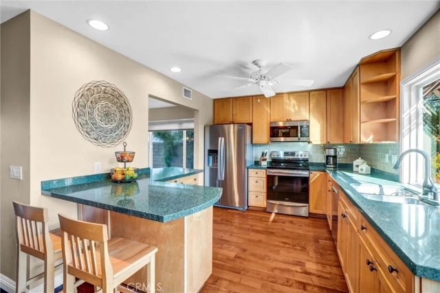 5552 Ridgebury Drive, Huntington Beach, CA 92649