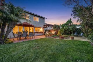5552 Ridgebury Drive, Huntington Beach, CA 92649