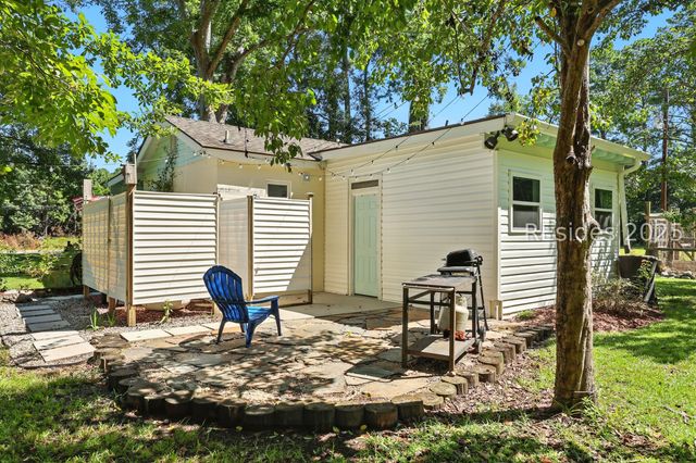 207 Goethe Hill Rd, Beaufort, SC 29906