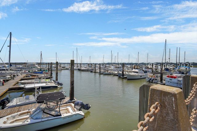 207 Goethe Hill Rd, Beaufort, SC 29906