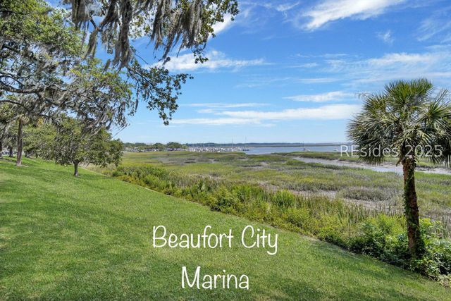 207 Goethe Hill Rd, Beaufort, SC 29906