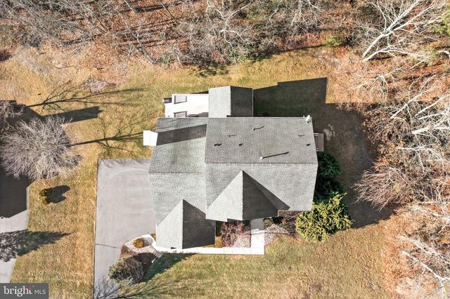 71 HEMLOCK DR, New Egypt, NJ 08533