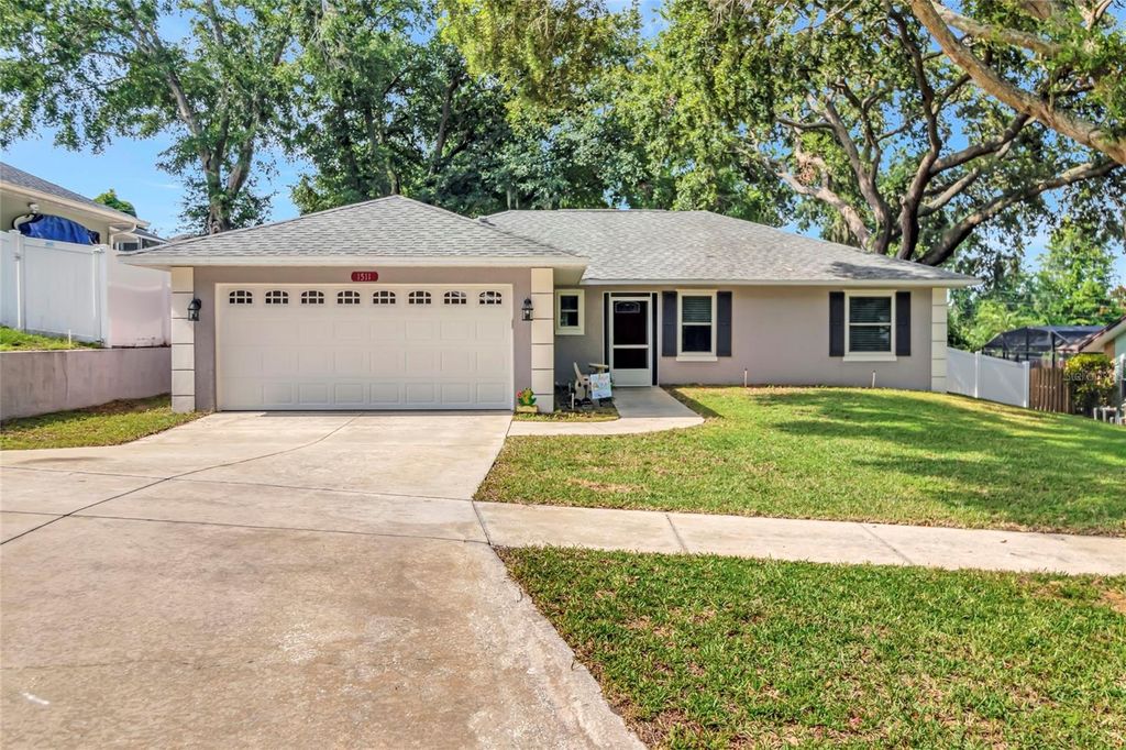 1511 W MAGNOLIA STREET, Clermont, FL 34711