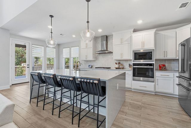 212 Barnstorm LN, Georgetown, TX 78633