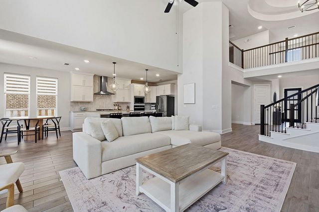 212 Barnstorm LN, Georgetown, TX 78633