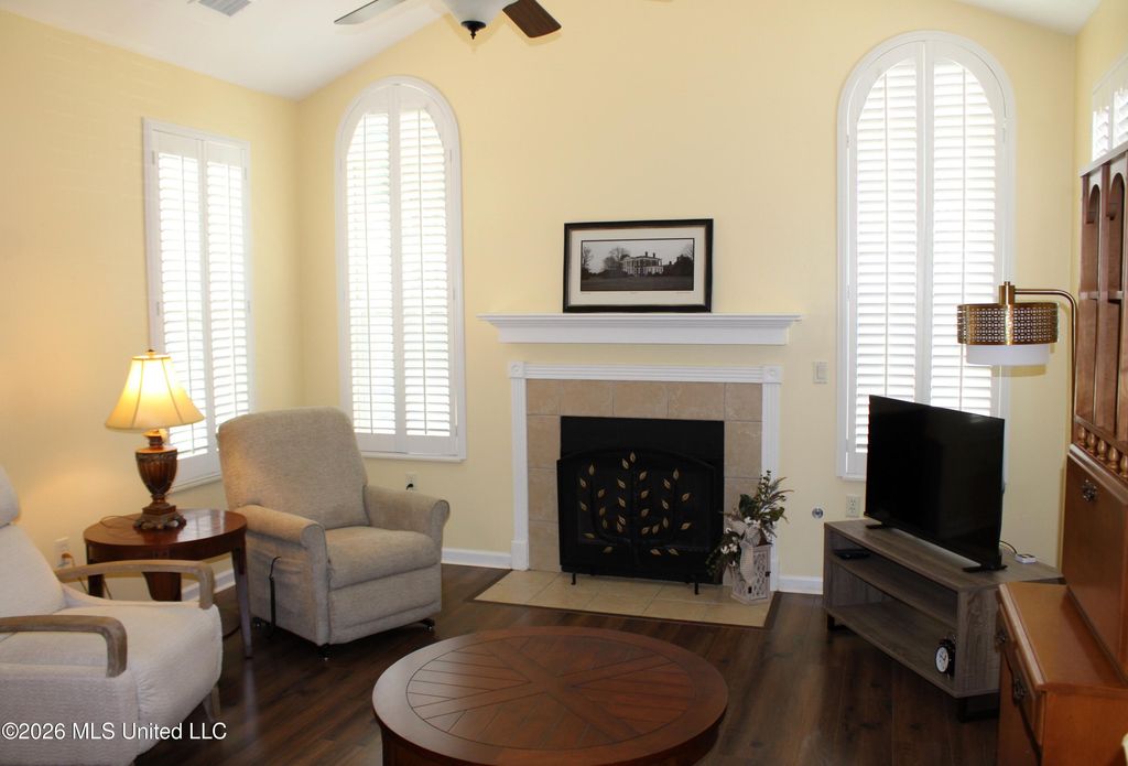 8753 Parkview Oaks Circle, Olive Branch, MS 38654 — photo 5