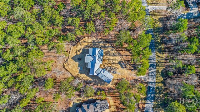 1040 Parrotts Cove, Greensboro, GA 30642