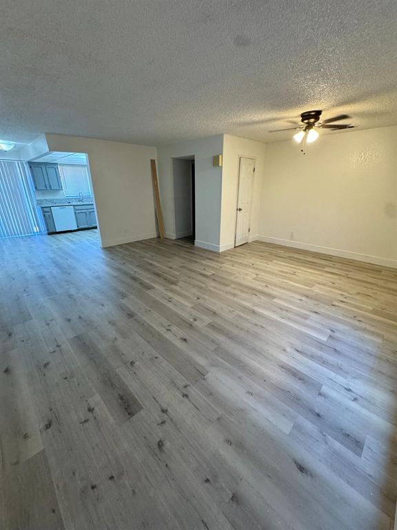 Image 5 of property listing at 7089 N Howard Street, Fresno, CA 93720