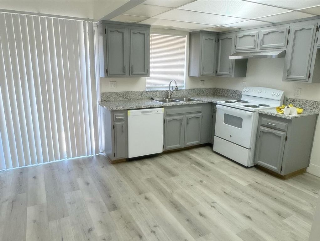 Image 7 of property listing at 7089 N Howard Street, Fresno, CA 93720