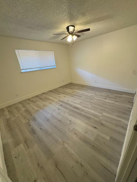 Image 9 of property listing at 7089 N Howard Street, Fresno, CA 93720