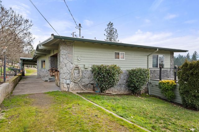 3201 Helms Road, Grants Pass, OR 97527