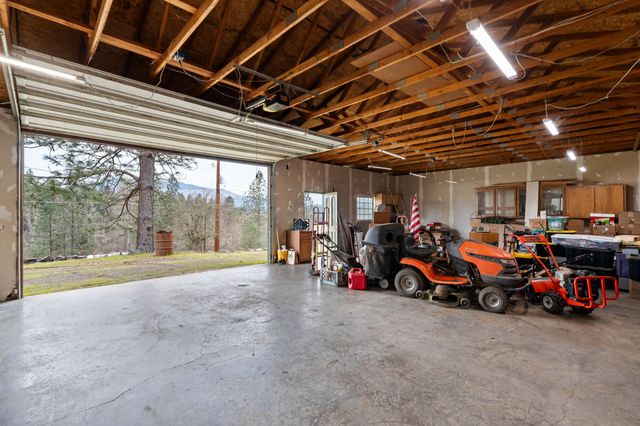 3201 Helms Road, Grants Pass, OR 97527