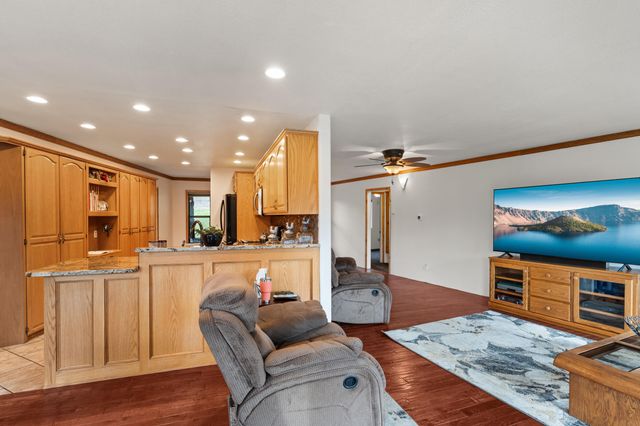 3201 Helms Road, Grants Pass, OR 97527