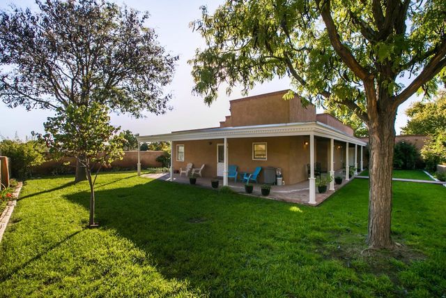 847 W La Entrada, Corrales, NM 87048