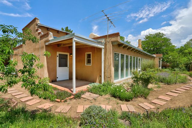 847 W La Entrada, Corrales, NM 87048
