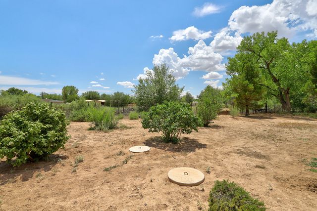 847 W La Entrada, Corrales, NM 87048