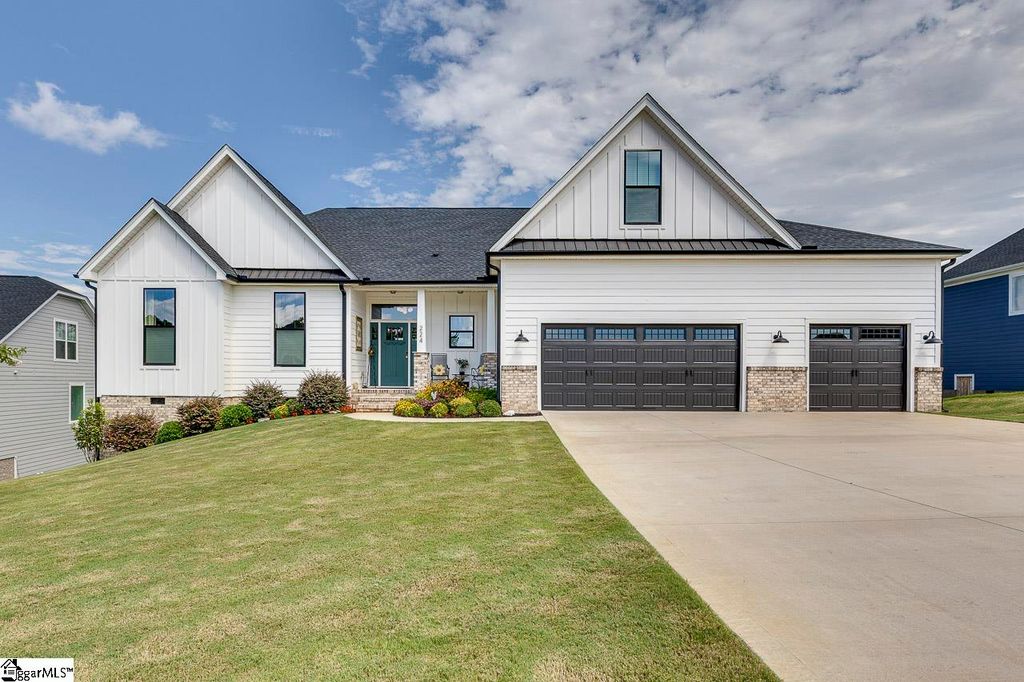 224 Montview Circle, Greenville, SC 29617