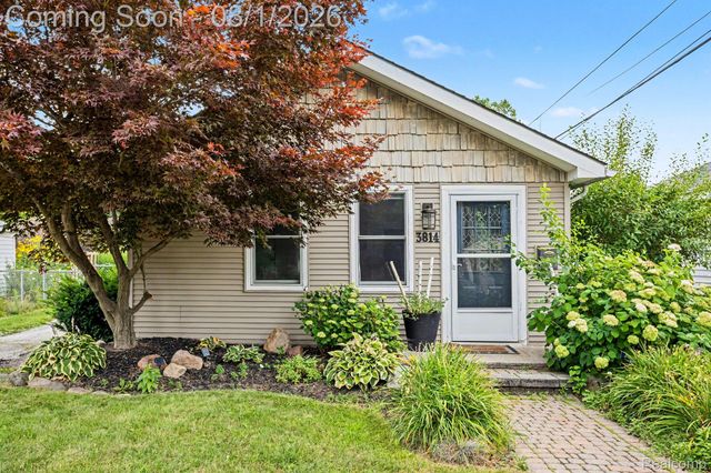 3814 N Blair Avenue, Royal Oak, MI 48073