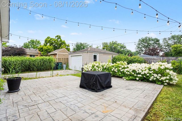 3814 N Blair Avenue, Royal Oak, MI 48073