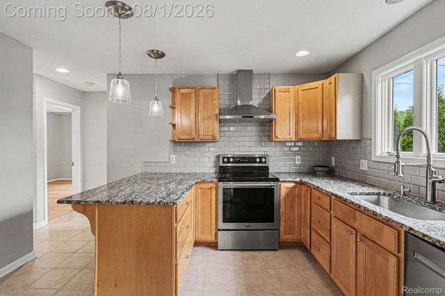 3814 N Blair Avenue, Royal Oak, MI 48073