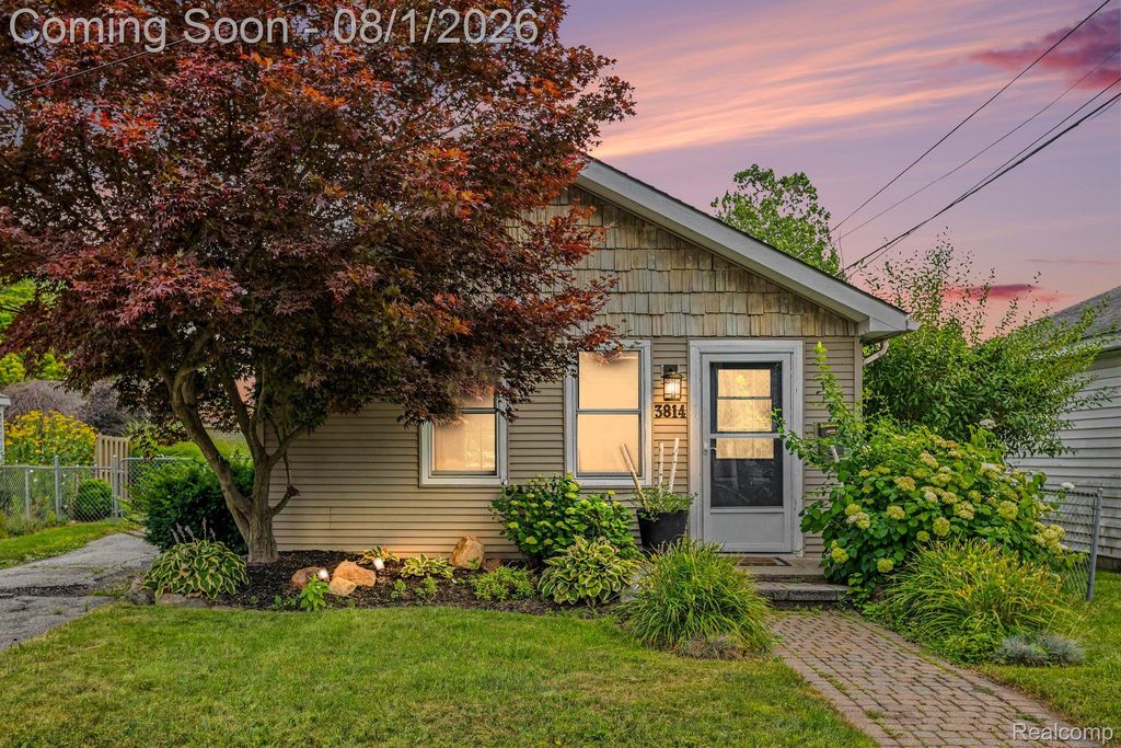 3814 N Blair Avenue, Royal Oak, MI 48073