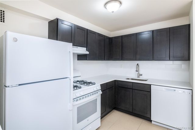 125 Lake Street 3-C South, White Plains, NY 10604