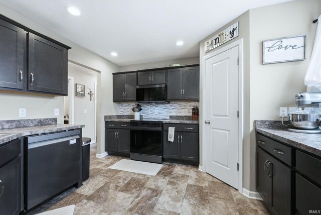 626 Caracol Court, Fort Wayne, IN 46845