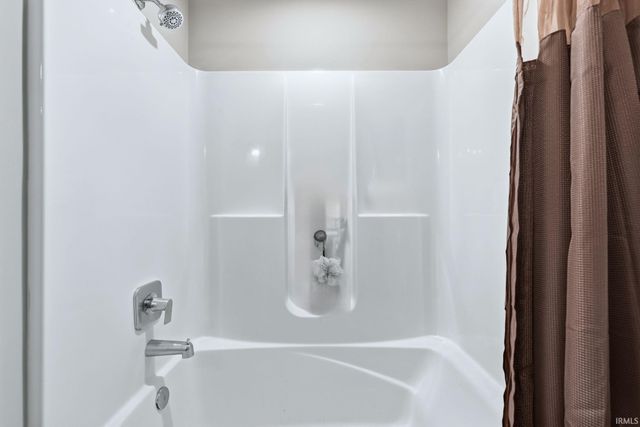 626 Caracol Court, Fort Wayne, IN 46845