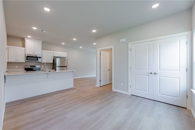 1702 SW Poigai Way 1, Bentonville, AR 72712