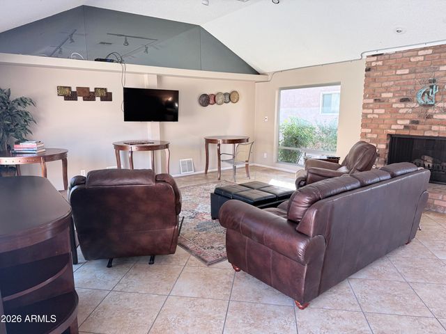 5525 E THOMAS Road O12, Phoenix, AZ 85018