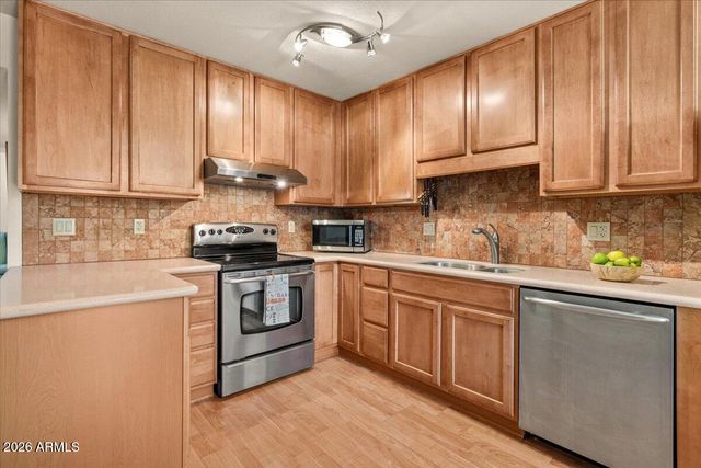 5525 E THOMAS Road O12, Phoenix, AZ 85018