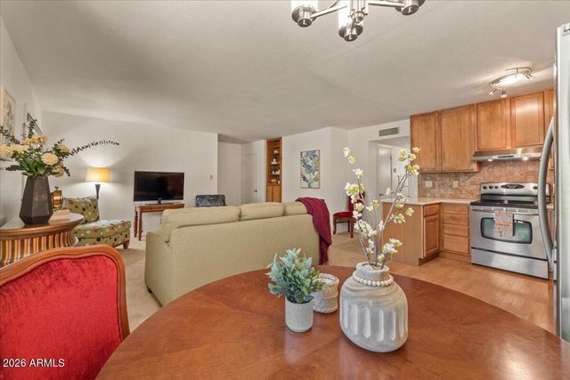 5525 E THOMAS Road O12, Phoenix, AZ 85018
