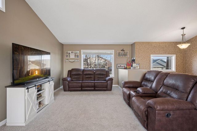 312 10th Street SE, Freeport, MN 56331