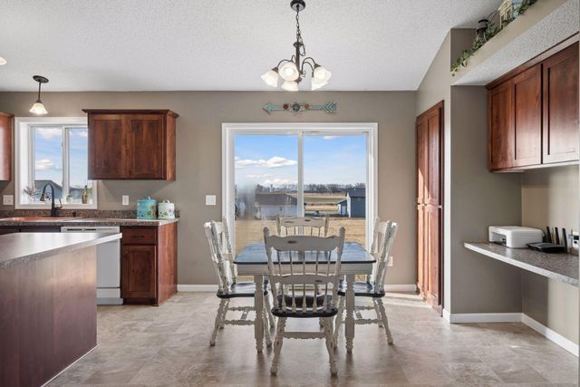 312 10th Street SE, Freeport, MN 56331