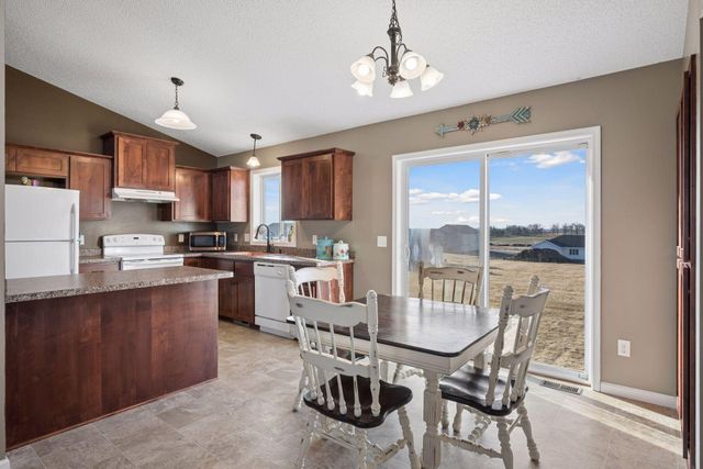 312 10th Street SE, Freeport, MN 56331